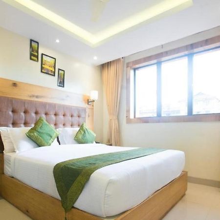 Hotel Square Stay New Delhi Exteriör bild