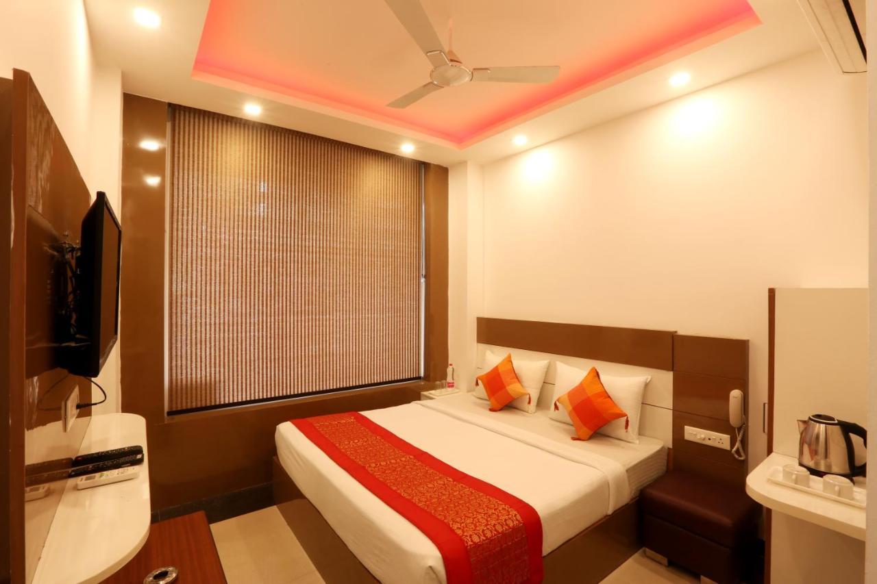 Hotel Square Stay New Delhi Exteriör bild