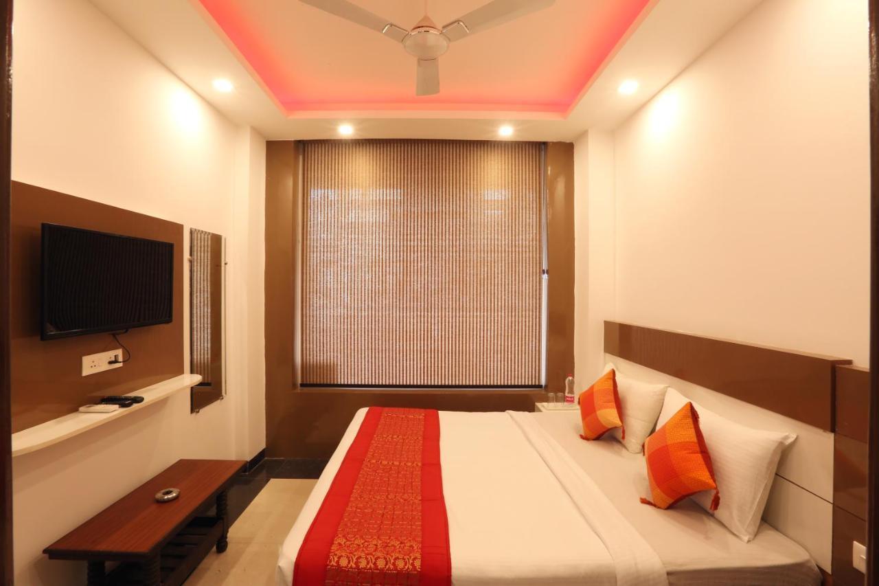 Hotel Square Stay New Delhi Exteriör bild